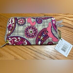Vera Bradley Zip Around Wallet – Paisley Meets Plaid – NWT